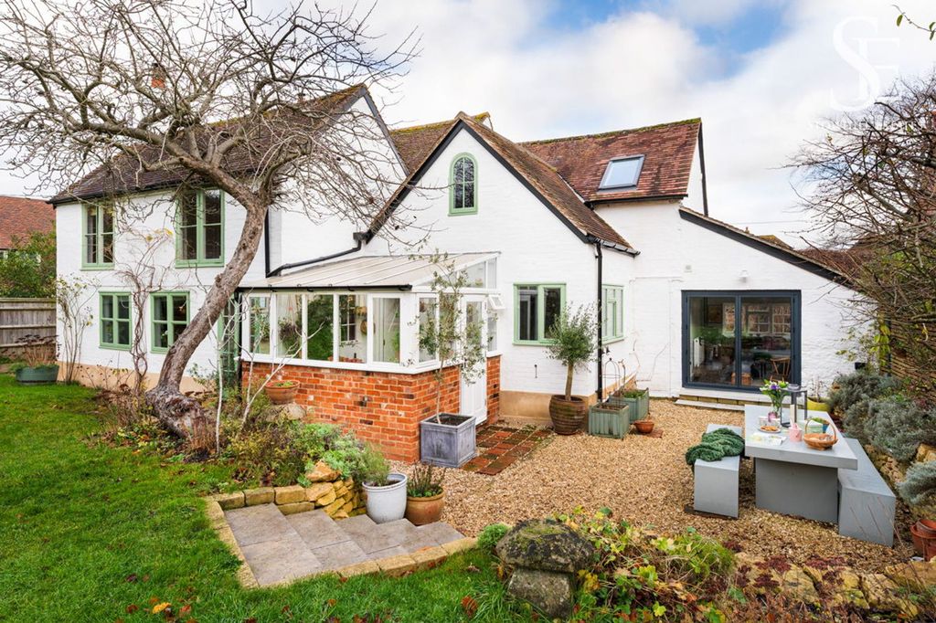 Property photo 1 of 20 Rear