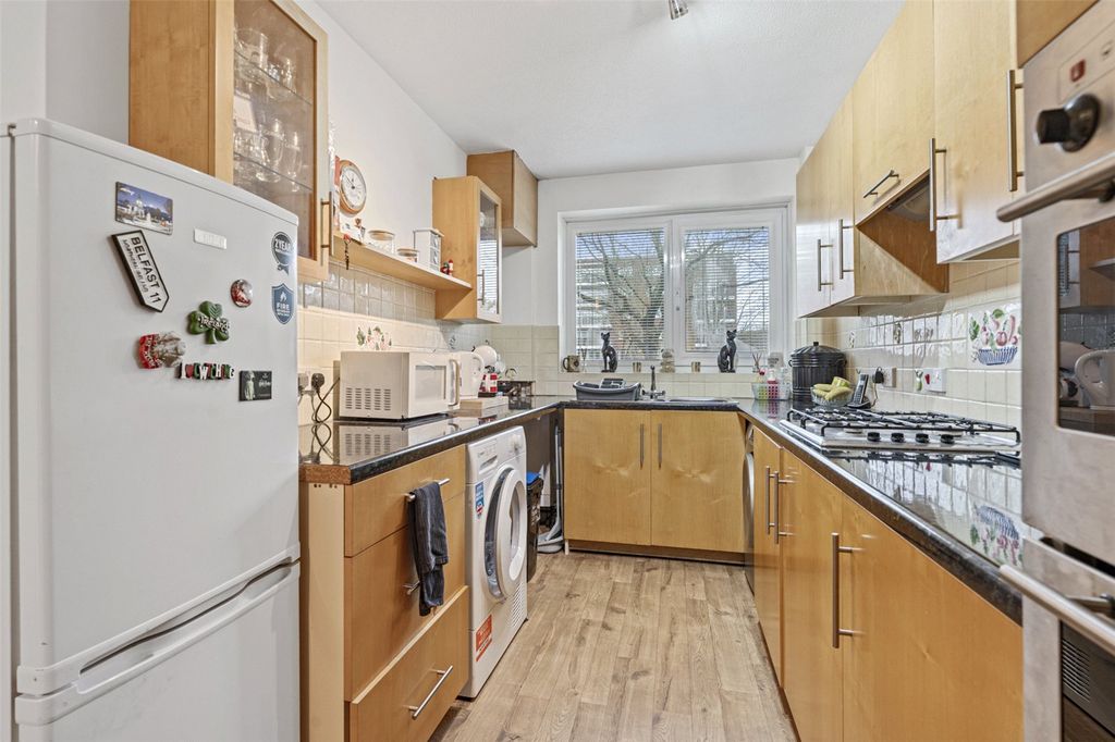 Property photo 2 of 14 Picture No. 11