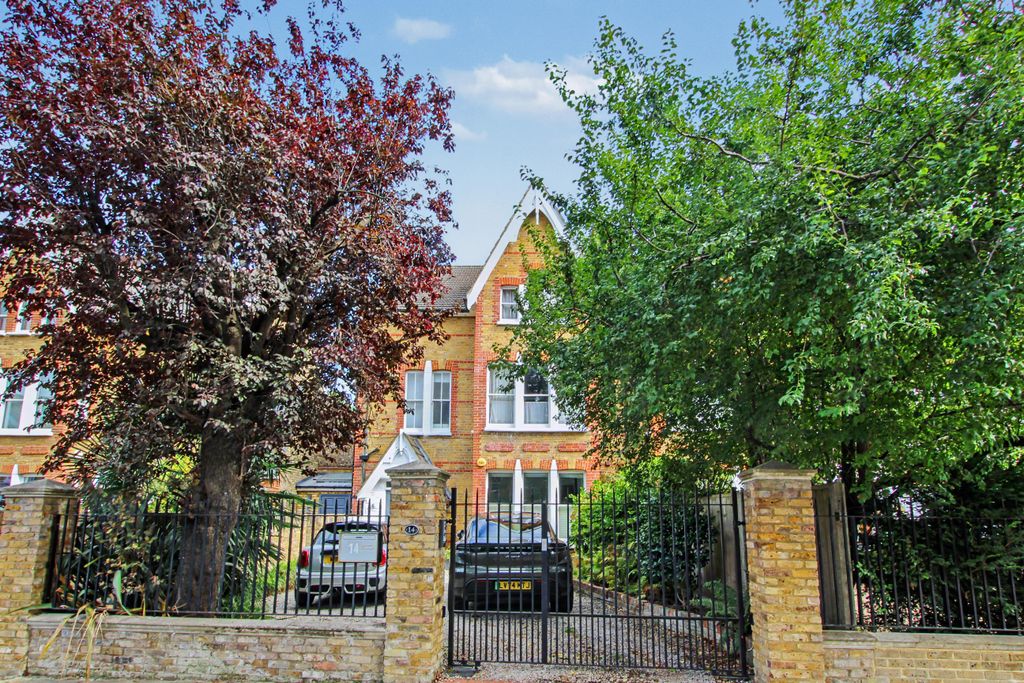 Property photo 1 of 7 1 Front.Jpg
