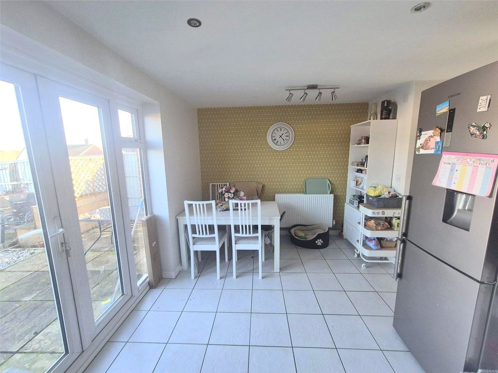 Property photo 3 of 10 Picture No. 17