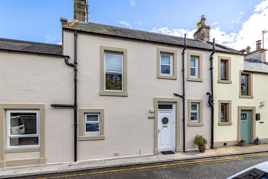 Property photo 2 of 49 Deanbank Newtown St Boswells 04.Jpg