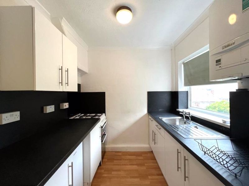 Property photo 2 of 12 Photo 38