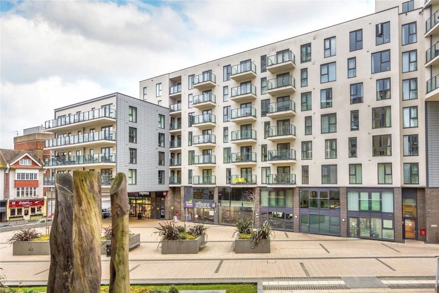 Property photo 1 of 8