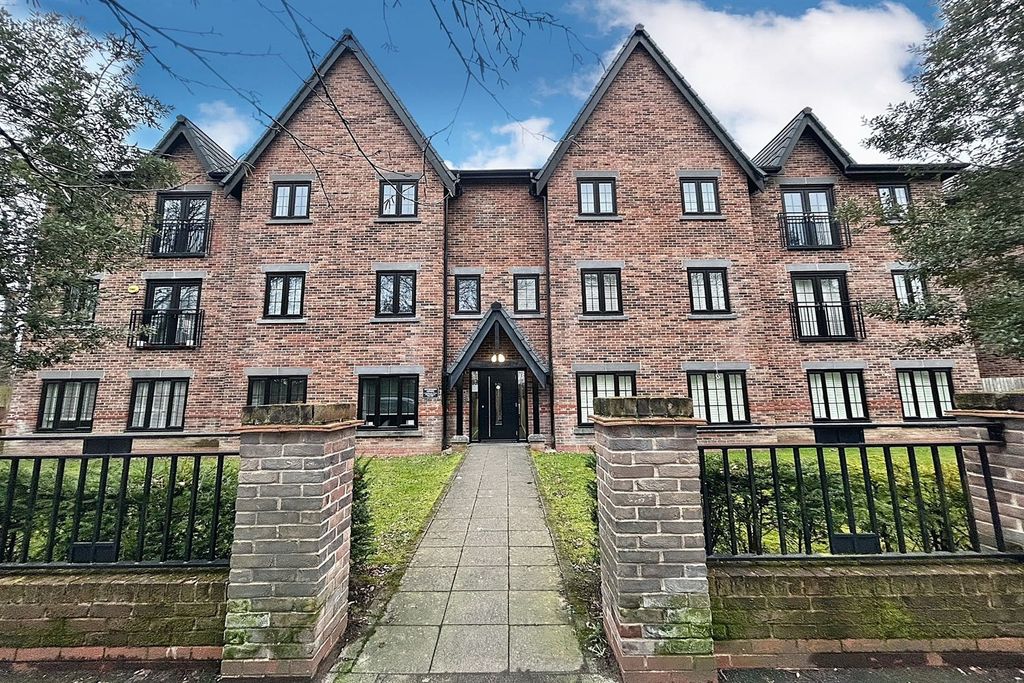 Property photo 1 of 16 (Main)