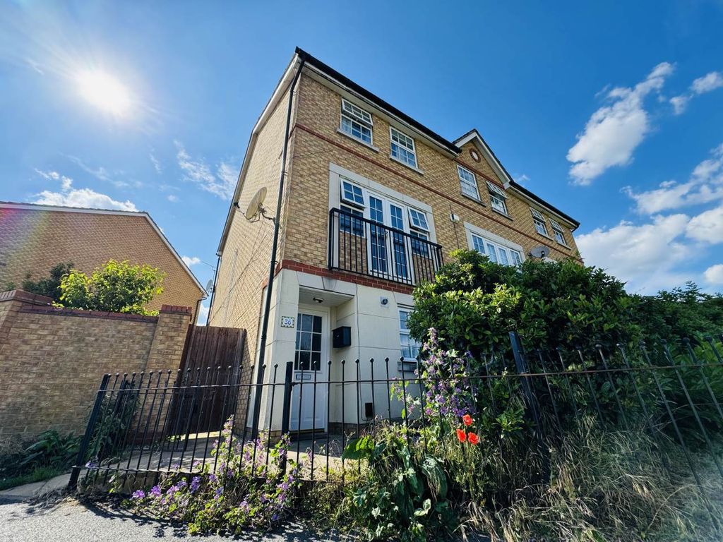 Property photo 1 of 14 Front Of House