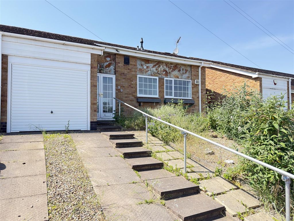 Property photo 1 of 13 Outside
