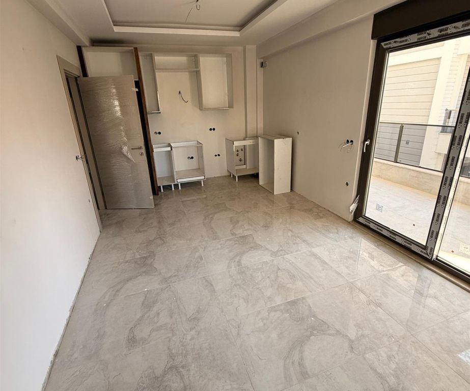 Property photo 2 of 11 Brand-New Smart-Home Properties For Sale In Belek - Lounge And Kitchen