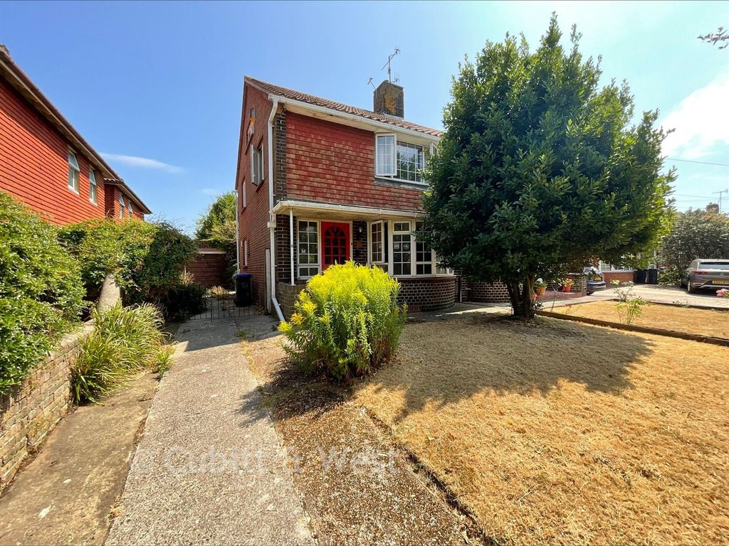 Property photo 1 of 9 Front