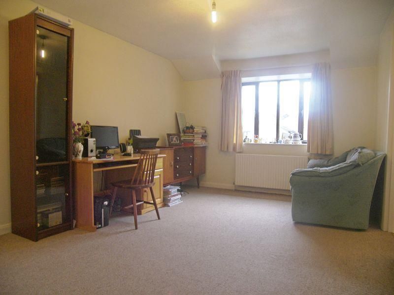 Property photo 3 of 7 Living Room