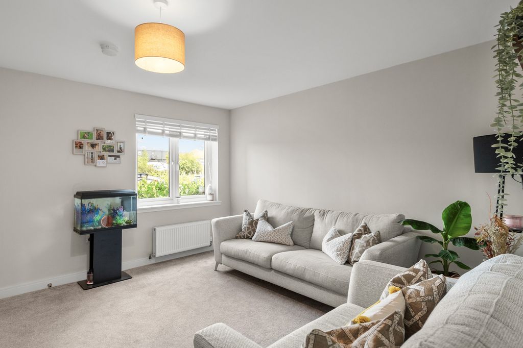 Property photo 3 of 27 5106818