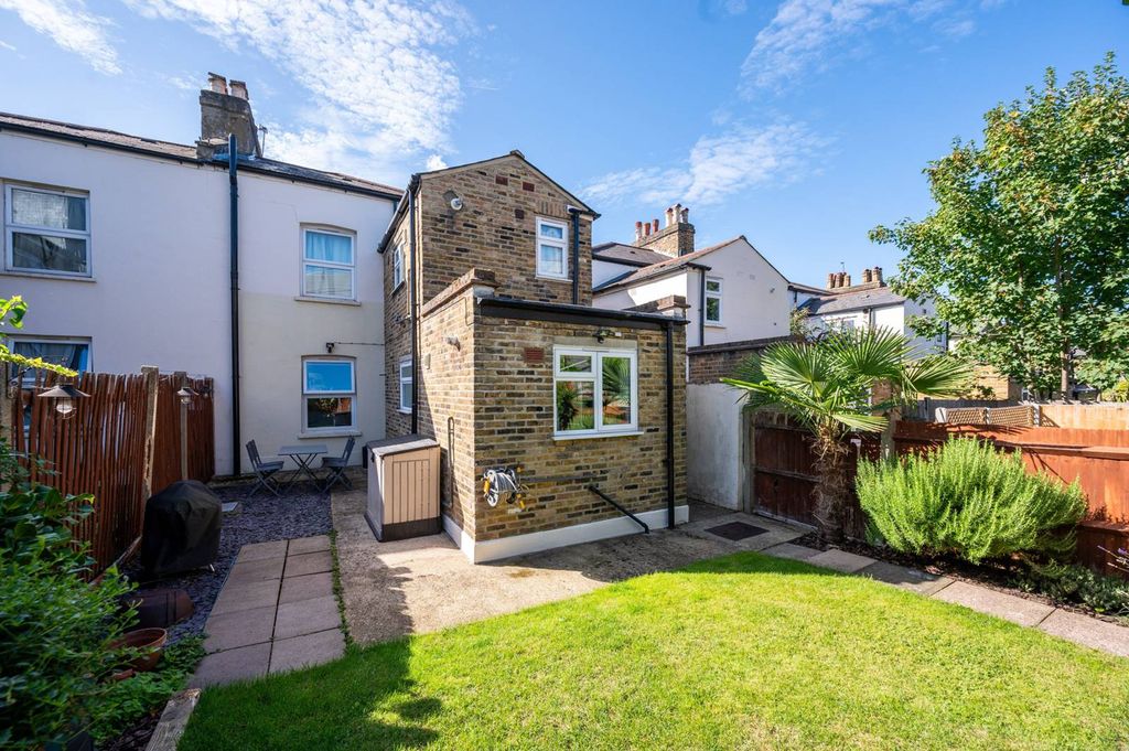 Property photo 3 of 13