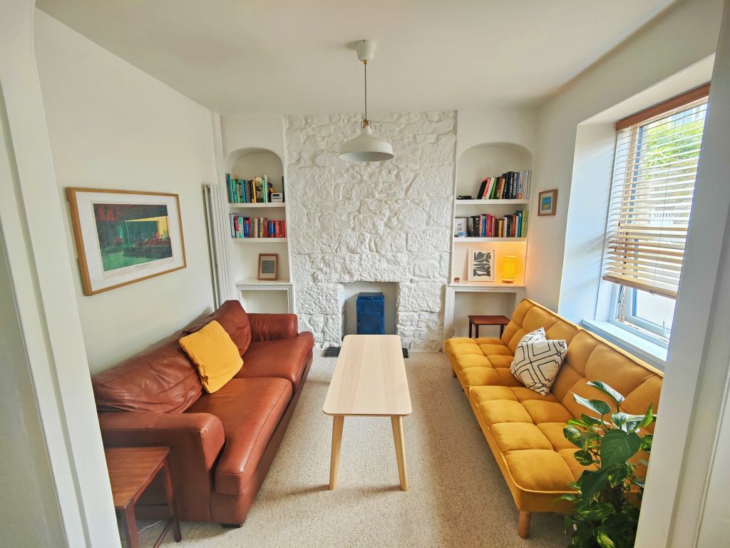 Property photo 3 of 12