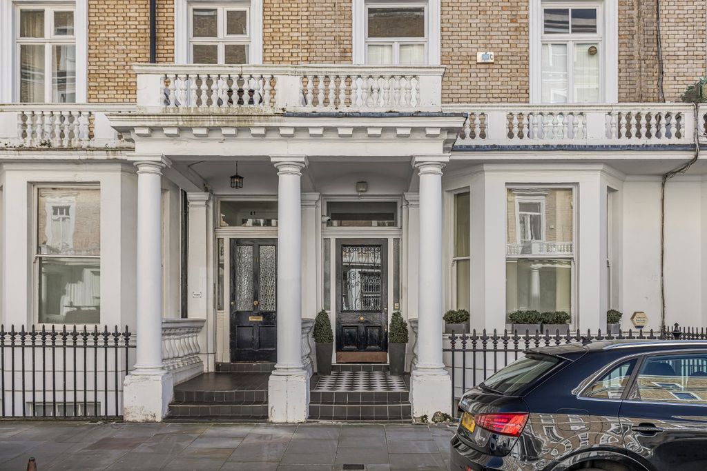 Property photo 3 of 14 Picture 3