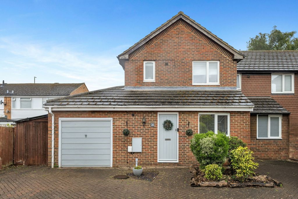 Property photo 1 of 32