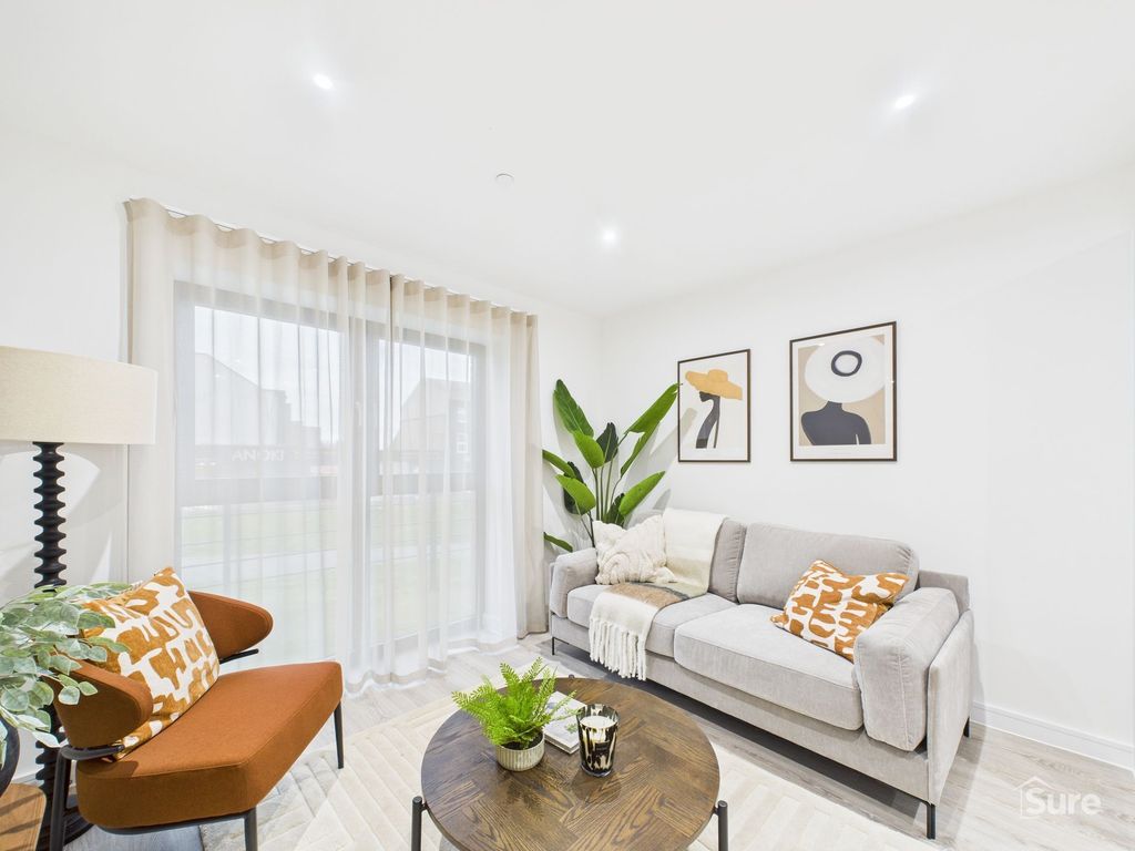 Property photo 2 of 17