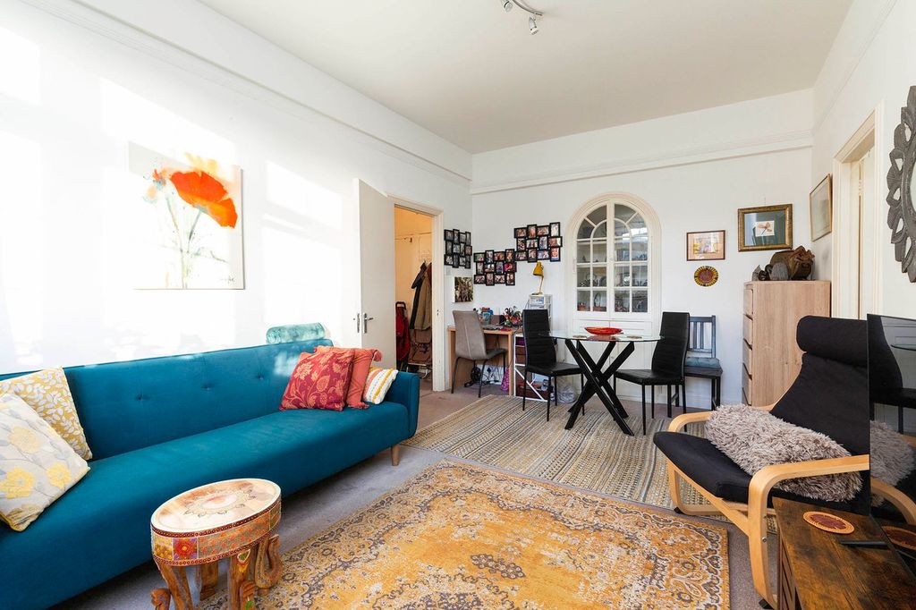 Property photo 2 of 3