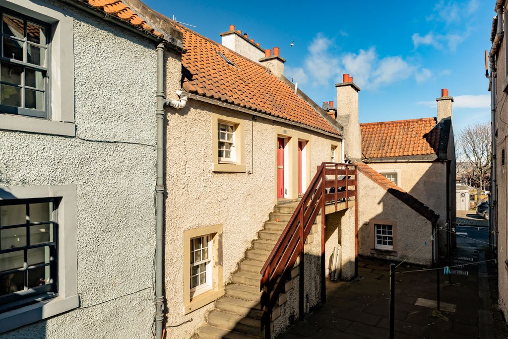 Property photo 2 of 20 Property Image 2