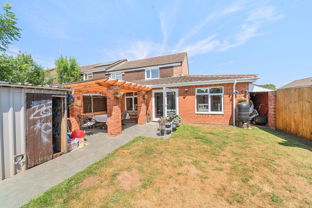 Property photo 2 of 21