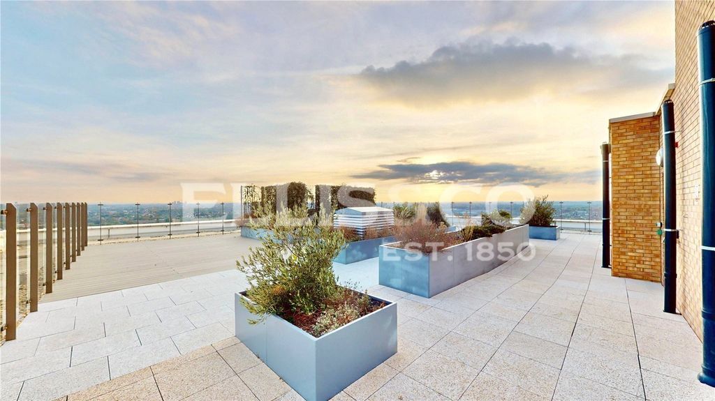 Property photo 1 of 23 Picture No. 21