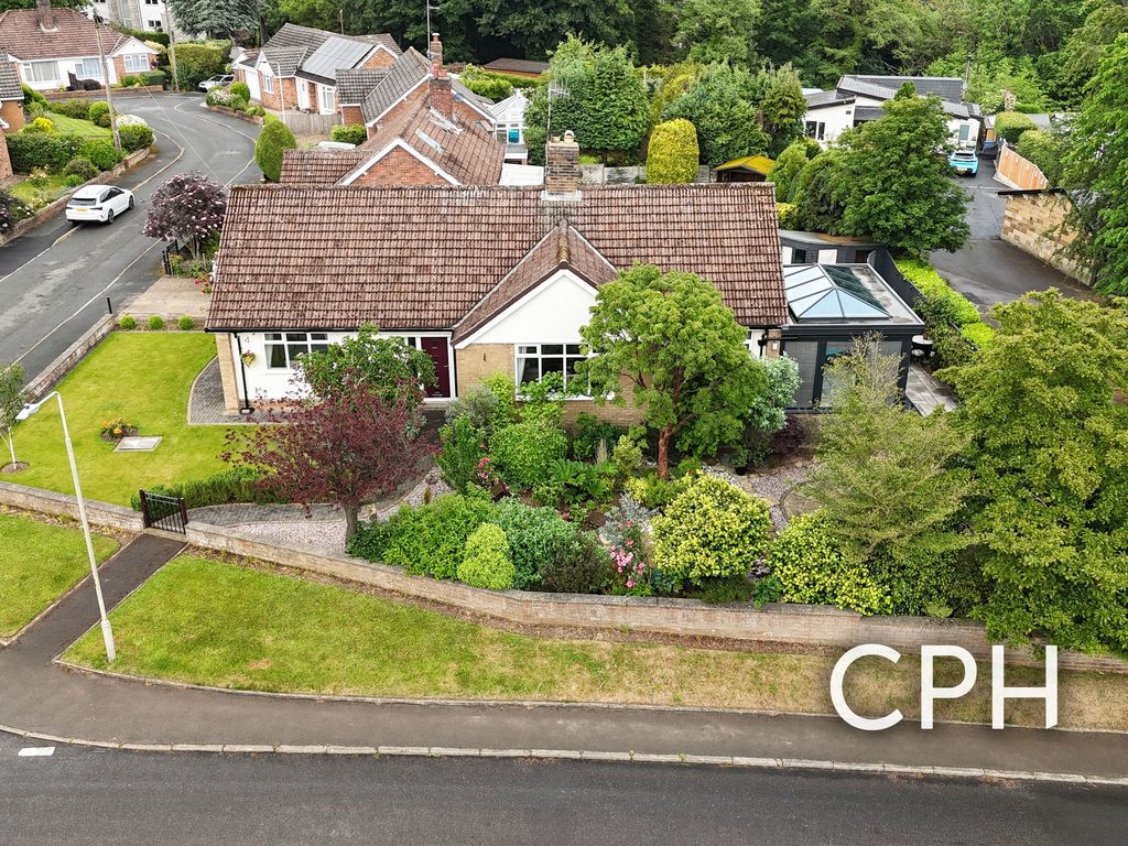 Property photo 1 of 28