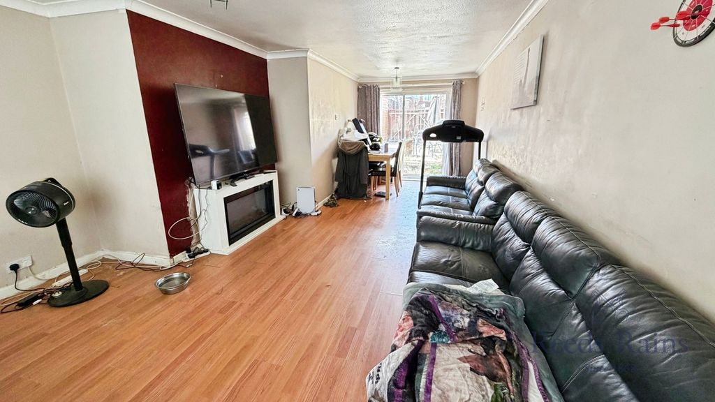 Property photo 2 of 9 Pbox-Img.Jpg