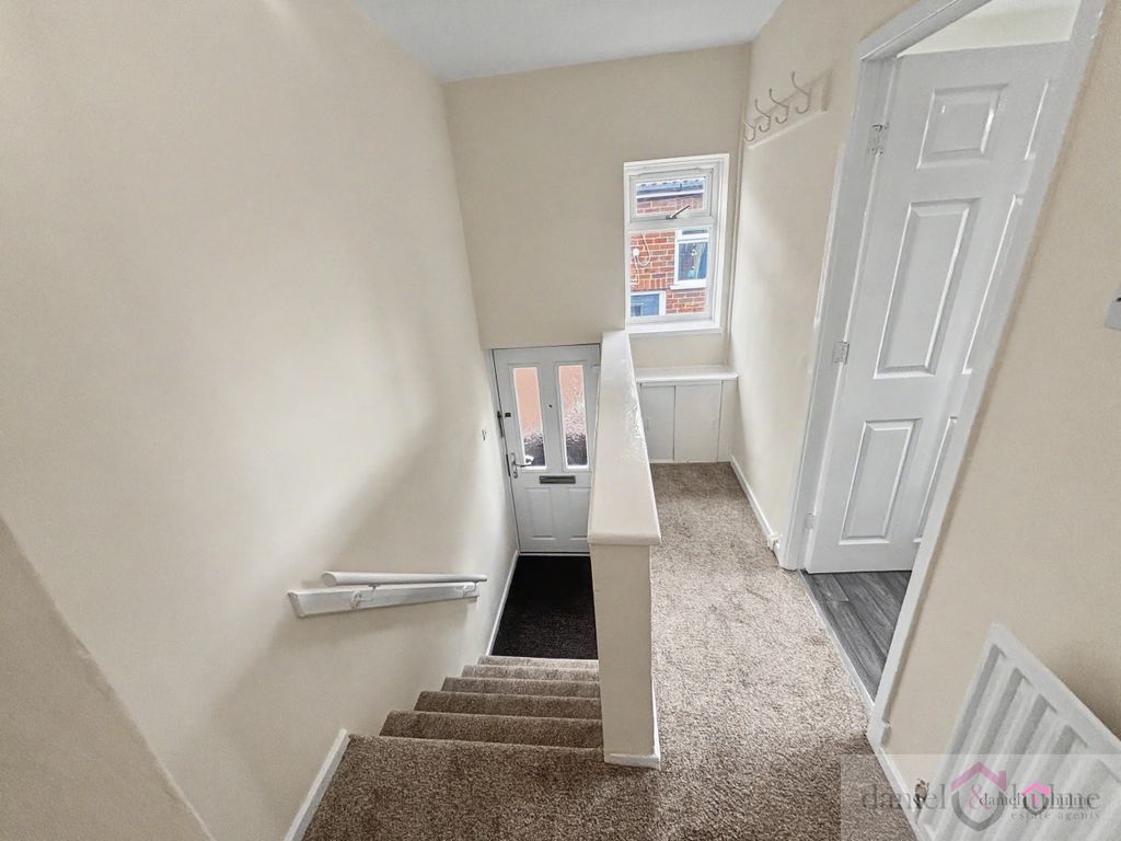 Property photo 2 of 16 Img_9246