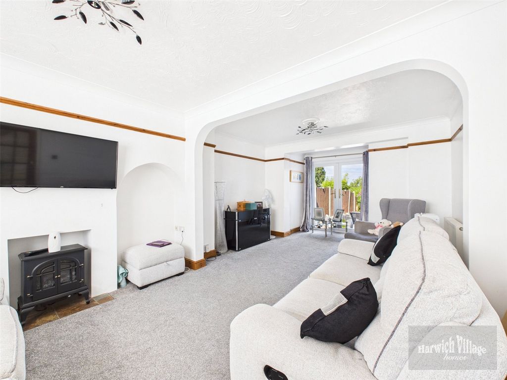 Property photo 2 of 19 Picture 2