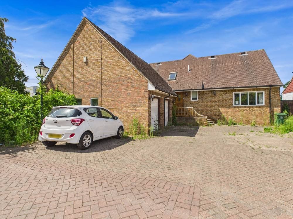 Property photo 1 of 18 Picture No. 01