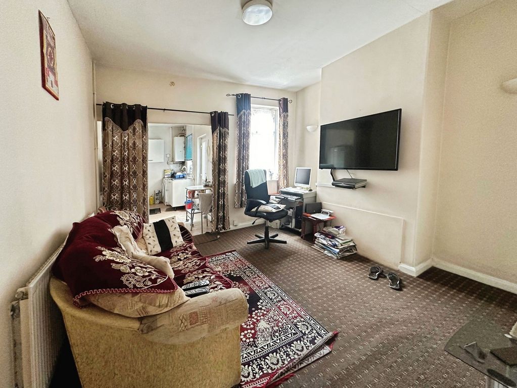 Property photo 3 of 9