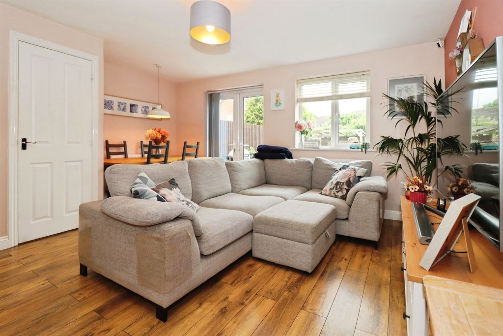 Property photo 2 of 17