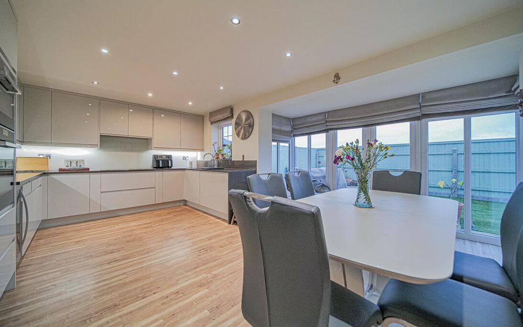 Property photo 2 of 23 P1065154.Jpg