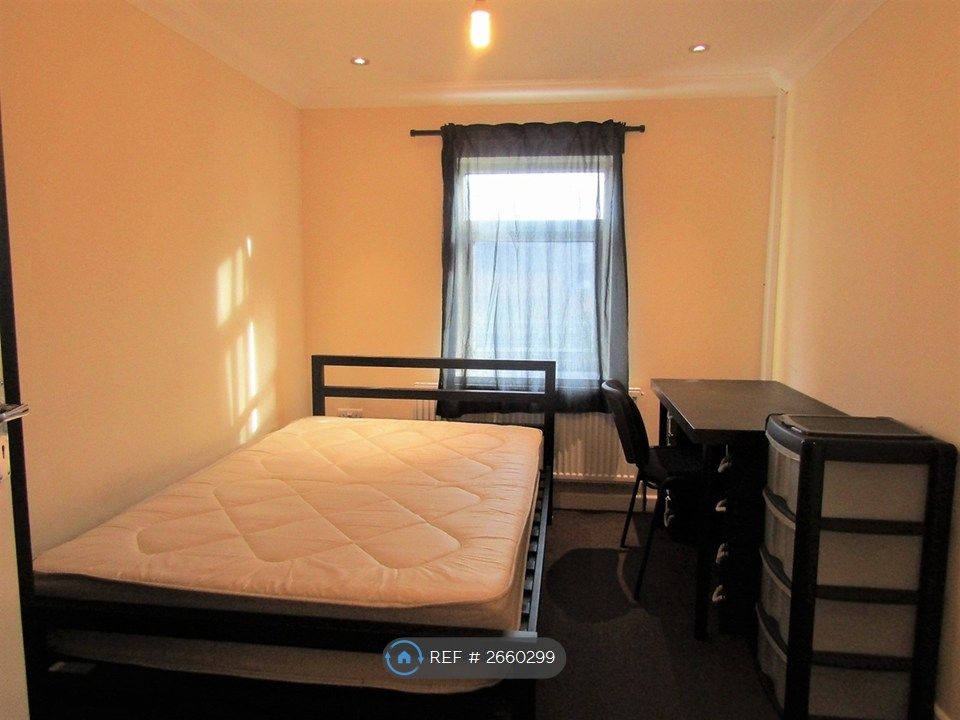 Property photo 2 of 5