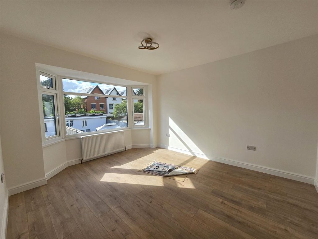 Property photo 1 of 8 Picture No. 04