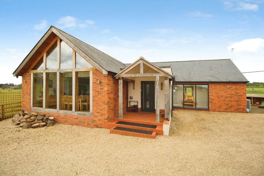 Property photo 1 of 36