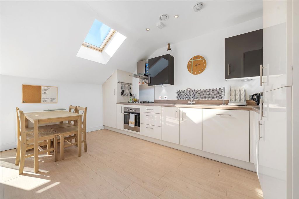 Property photo 3 of 14 Campion House-10.Jpg