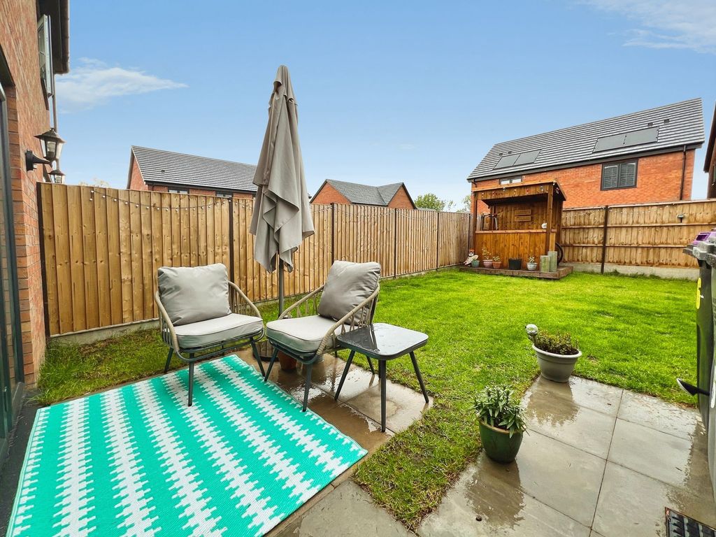 Property photo 2 of 22