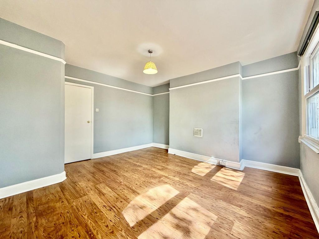 Property photo 2 of 7 Img_0792.Jpeg