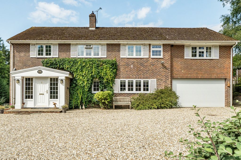 Property photo 1 of 31 External