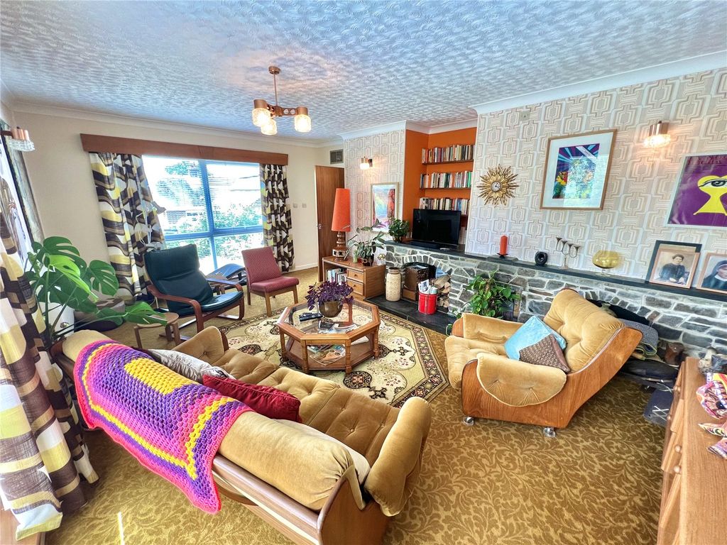 Property photo 3 of 7 Picture No. 25