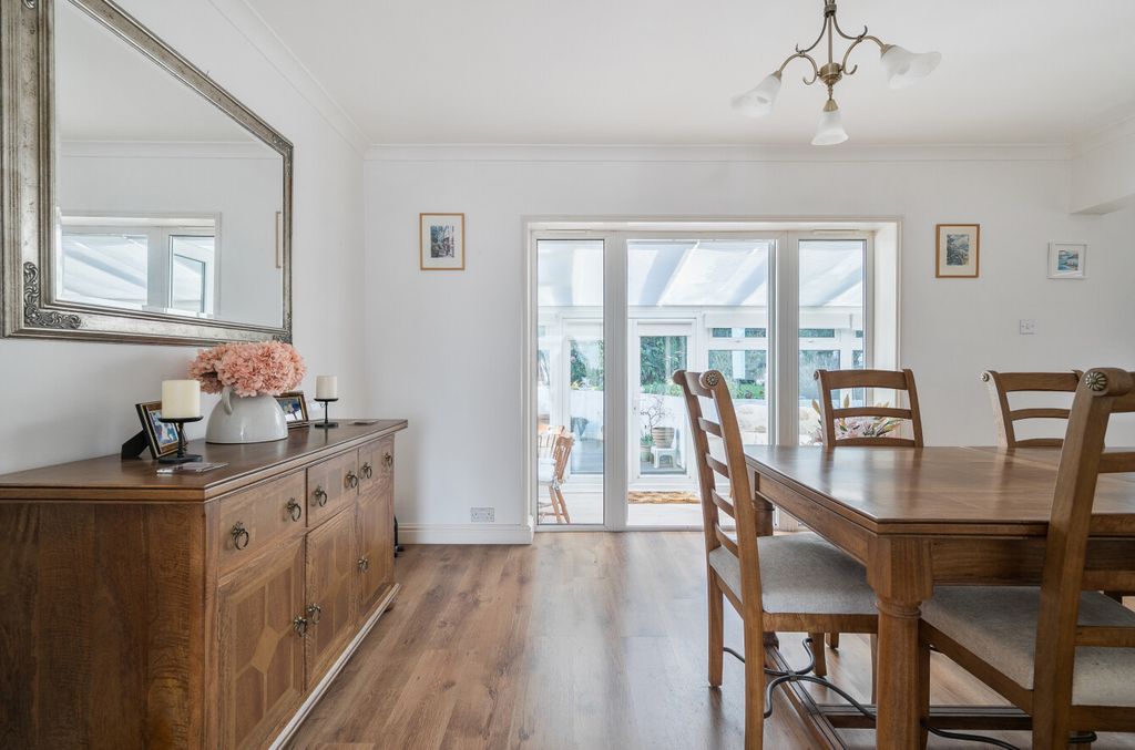 Property photo 3 of 24 1434919-20-69c427...