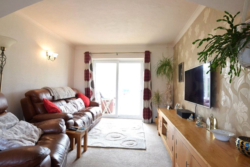 Property photo 3 of 12 Picture No. 17