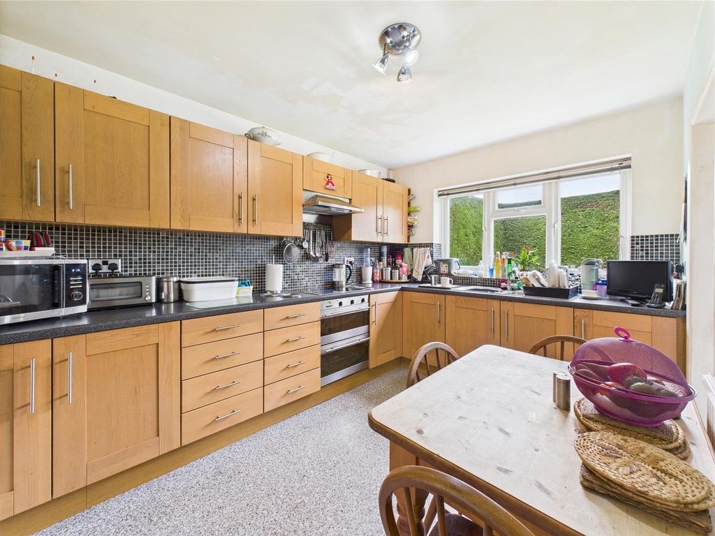 Property photo 3 of 6 Cam03975G0-Pr0101-Still004.Jpg