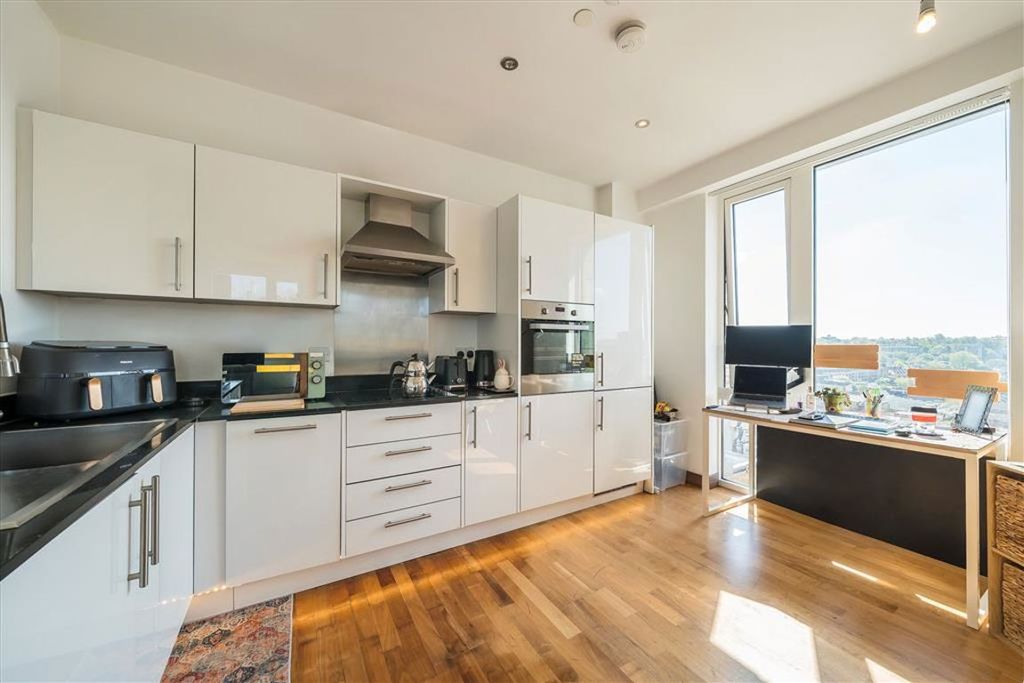 Property photo 2 of 7