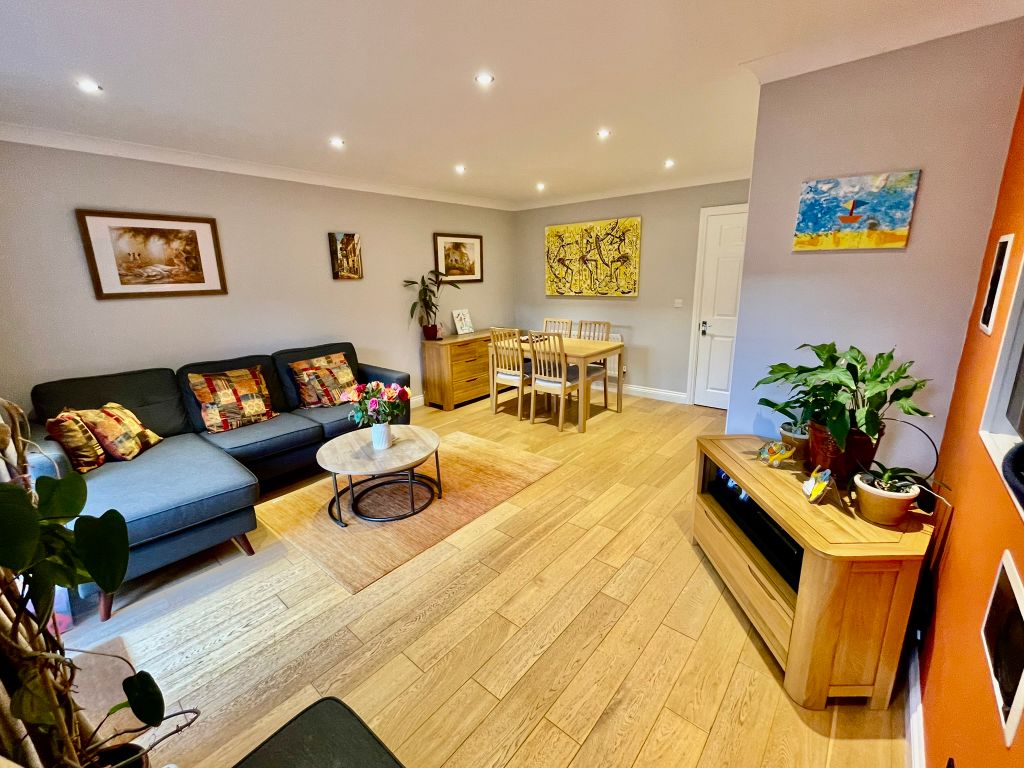 Property photo 2 of 16 Img_5764