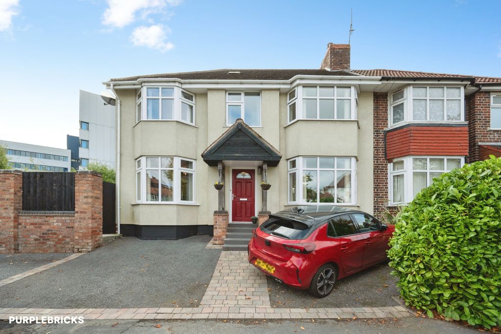 Property photo 1 of 32