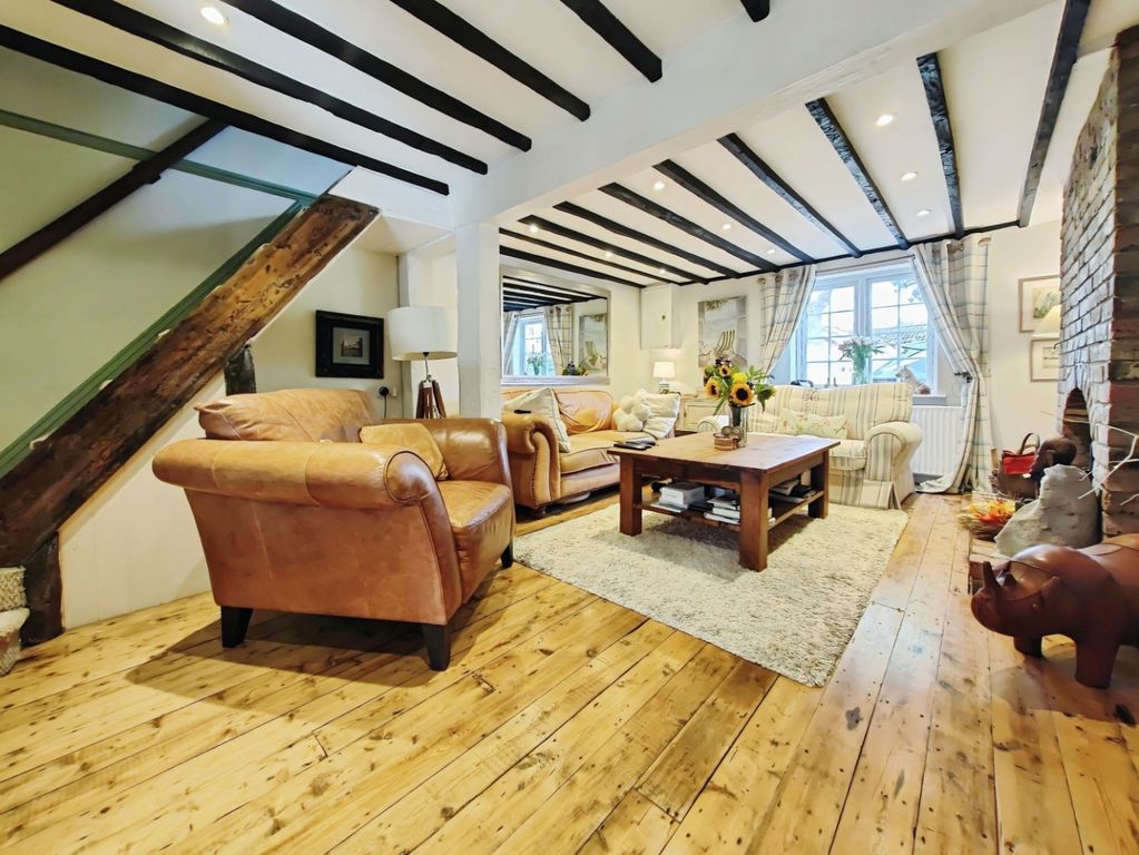 Property photo 2 of 19 Pbox-Img.Jpg