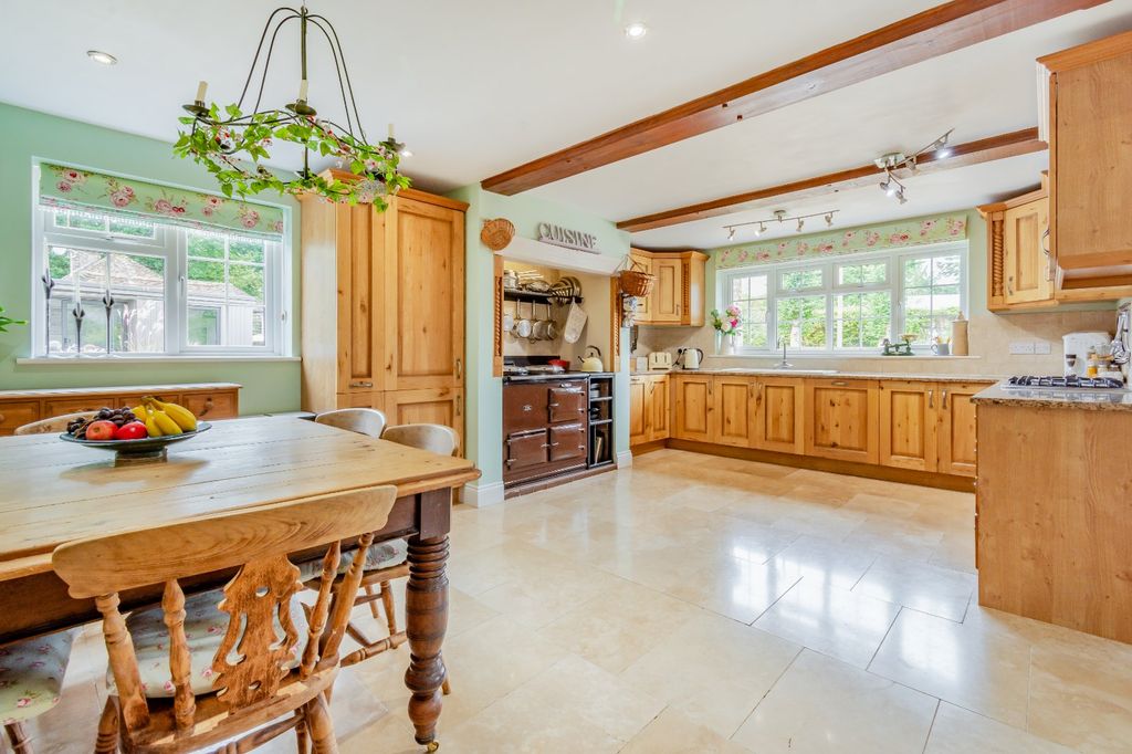 Property photo 3 of 30 Kitchen/Dining Room