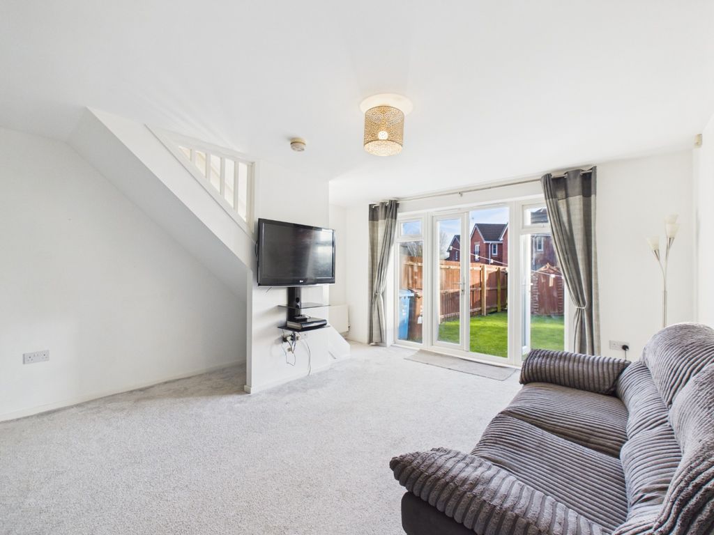 Property photo 2 of 17 4917255