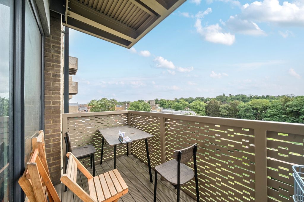 Property photo 3 of 10 1466125-4-6A1Ffcc...