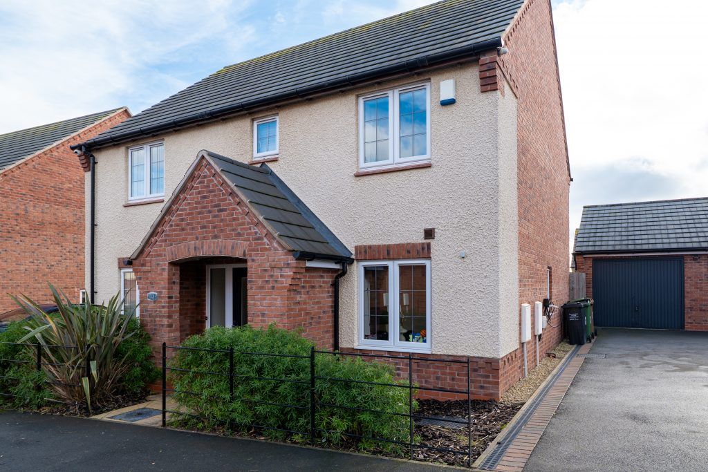 Property photo 1 of 34